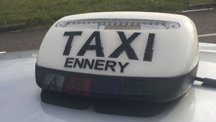 Taxi Cyril, Taxi à Ennery