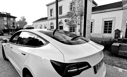 Taxi Karine, Taxi à Han-sur-Meuse