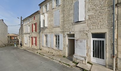 Grenon Roger, Taxi à Saint-Savinien