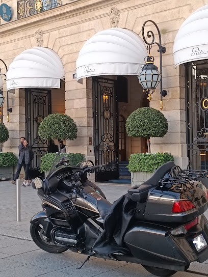 TAXIMOTO JPC CAB, Taxi à Paris 16