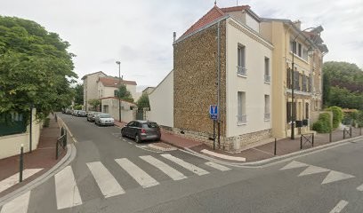 Paris Rider, Taxi à Clamart