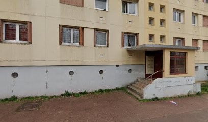 Pommepuy Jacques, Taxi à Saint-Cyr-l'École