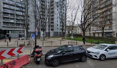 Houli Nadim, Taxi à Paris 19
