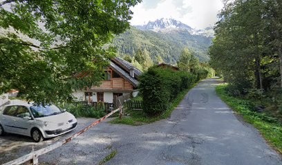 Dhoomun Ibne, Taxi à Chamonix-Mont-Blanc