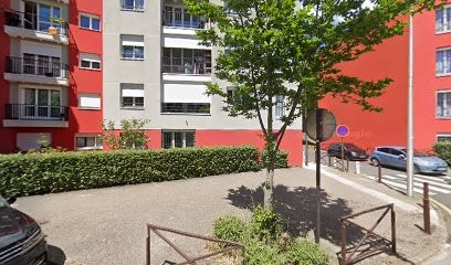 Truong Chung, Taxi à Torcy