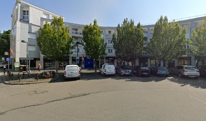 OKAB, Taxi à Montigny-le-Bretonneux