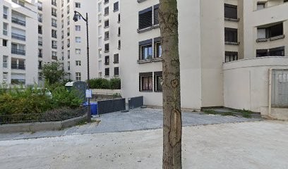 Tran Quoc Viet, Taxi à Paris 13