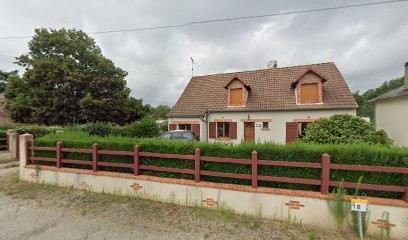 Pinaud Marie-Bernadette, Taxi à Marcilly-en-Gault
