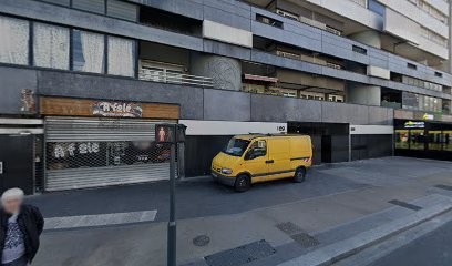Ameur Nourredine, Taxi à Saint-Ouen