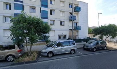 Mekki Douaifia, Taxi à Valence