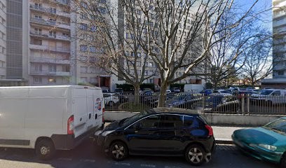 Zehmoul Nabil, Taxi à Lyon 08