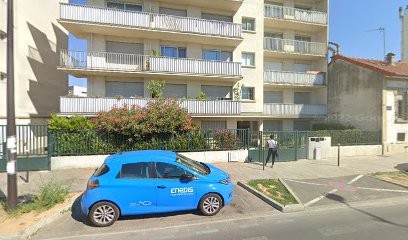 Sowamber Devi, Taxi au Bourget