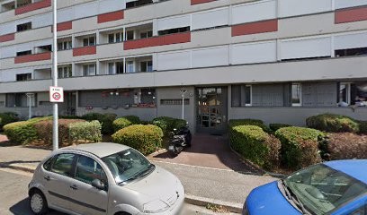 Felix Vicos, Taxi à Neuilly-sur-Marne