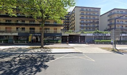 Handala Mohammed, Taxi au Bourget