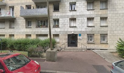 Ainenas M'hamed, Taxi à Malakoff