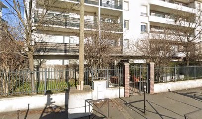 Medini Adel, Taxi à Deuil-la-Barre