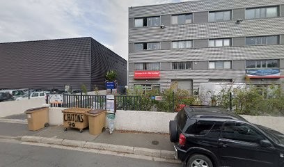 Play Now, Taxi à Villeneuve-la-Garenne