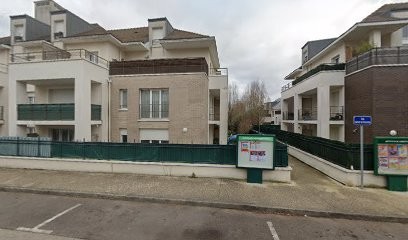Helvaci Daniel, Taxi à Ézanville