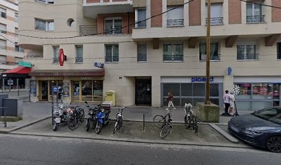 Djennad Driss, Taxi aux Lilas