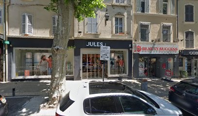 Taxi Phil, Taxi à Salon-de-Provence