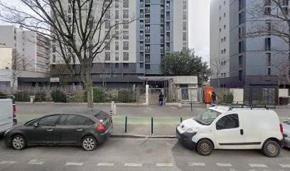 Behate Brahim, Taxi à Pantin