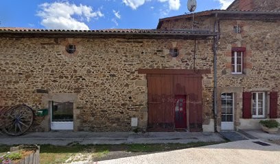 Lacere, Taxi à Saint-Victurnien