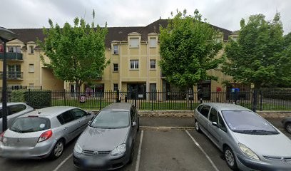 Cha Ma, Taxi à Lieusaint