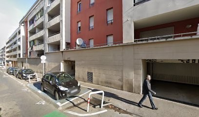 Allik Drive, Taxi à Marseille 03