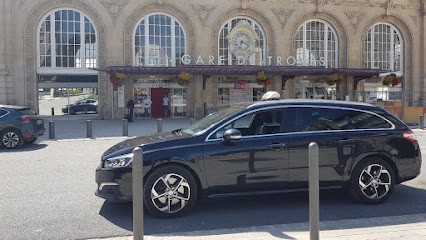 Taxi troyen n°9 / stationnement gare de troyes, Taxi à Troyes