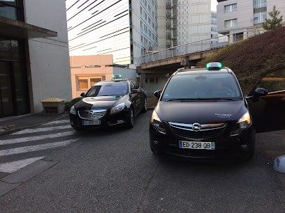 Fouré Patricia, Taxi à Naves