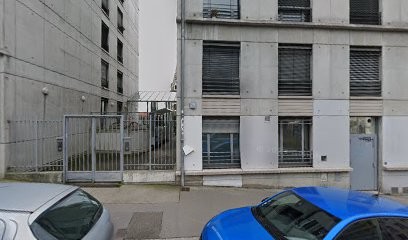 Douache Ahmed, Taxi à Lyon 01