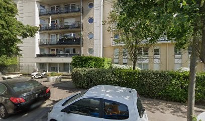 Hamitouche Ramdan, Taxi à Suresnes