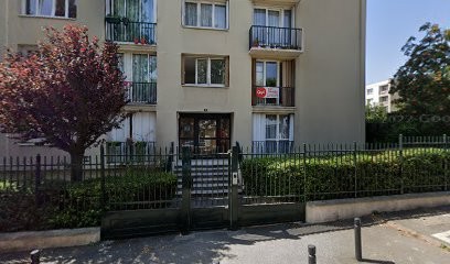 Saade Elie, Taxi à Joinville-le-Pont