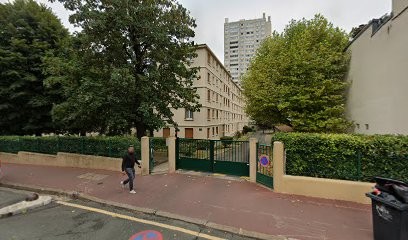 Benmussa Alain, Taxi à Charenton-le-Pont