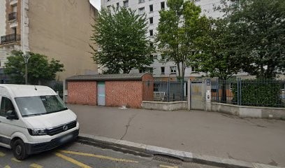 Hadiouche Embarek, Taxi à Paris 19