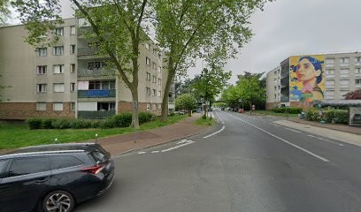 Jomni Takieddine, Taxi à Chennevières-sur-Marne