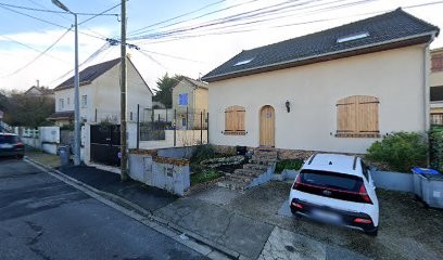 Samaranayake Chandrasekara, Taxi à Cormeilles-en-Parisis