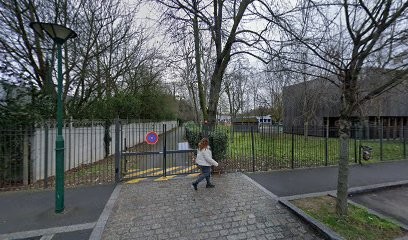 Trèfle Claude, Taxi  