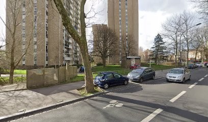 Messah Abderrahmane, Taxi aux Lilas