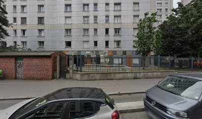 Ly Rithykun, Taxi à Paris 19