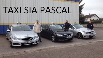 Sia Pascal, Taxi à Saint-Loup-sur-Semouse