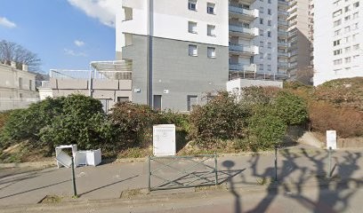 Louderai Bouchra, Taxi à Villeneuve-la-Garenne