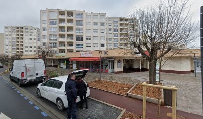 Keliddarzadeh Mohammad, Taxi à Chatou