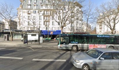 Jrad Mohamed, Taxi à Paris 18