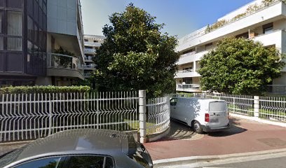 Azzaoui Sidi, Taxi à Suresnes