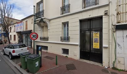 Azol Kennedy, Taxi à Malakoff