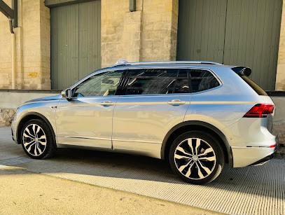 TAXI DU CHÊNE - STATIONNEMENT: VINEUIL-SAINT-FIRMIN, Taxi à Crépy-en-Valois
