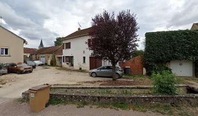Taxi Wittmann, Taxi à Pouillenay
